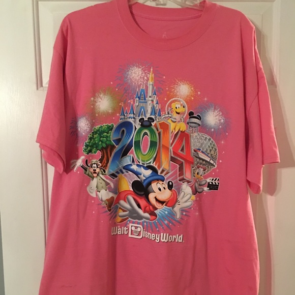 Tops - Disney T shirt